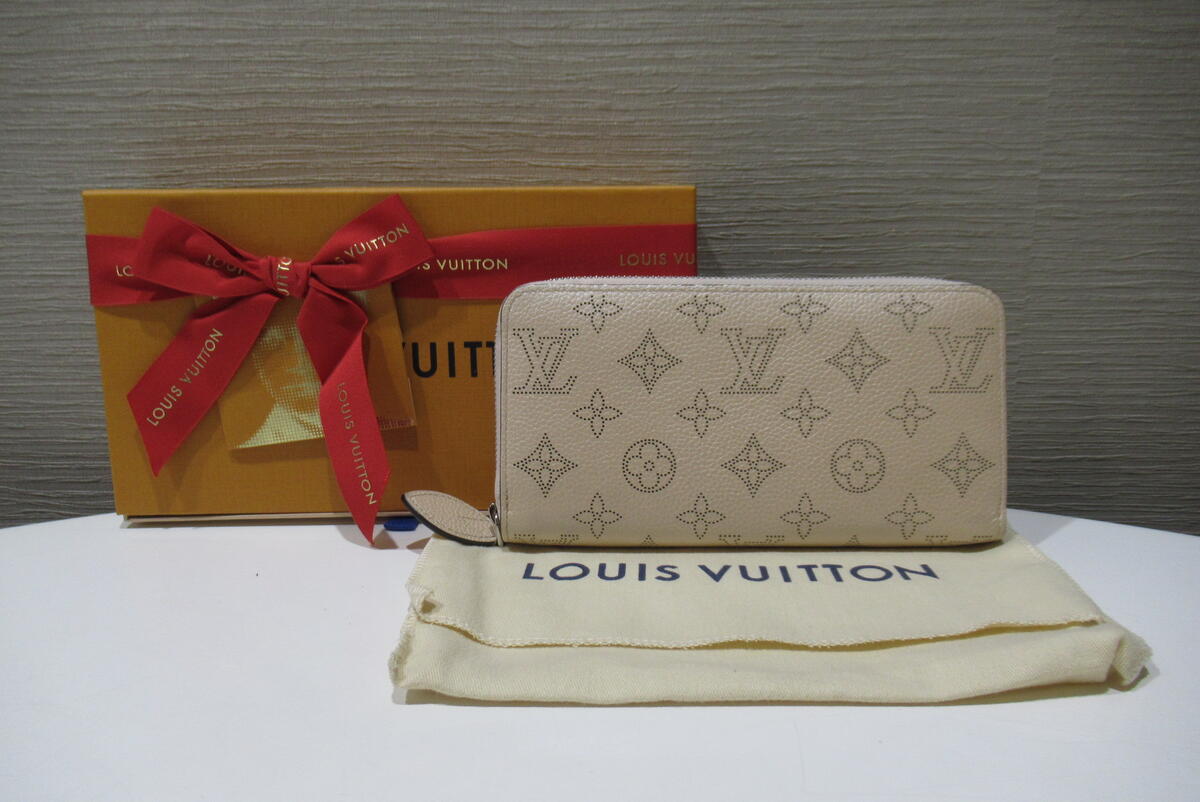 Louis Vuitton Monogram Coquille Beige Women&#39;s Wallet Limited M80935