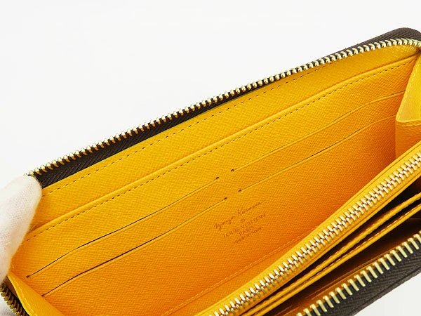 Louis Vuitton Monogram Pumpkin Dot Yayoi Kusama Jaune Women&#39;s Wallet M60449