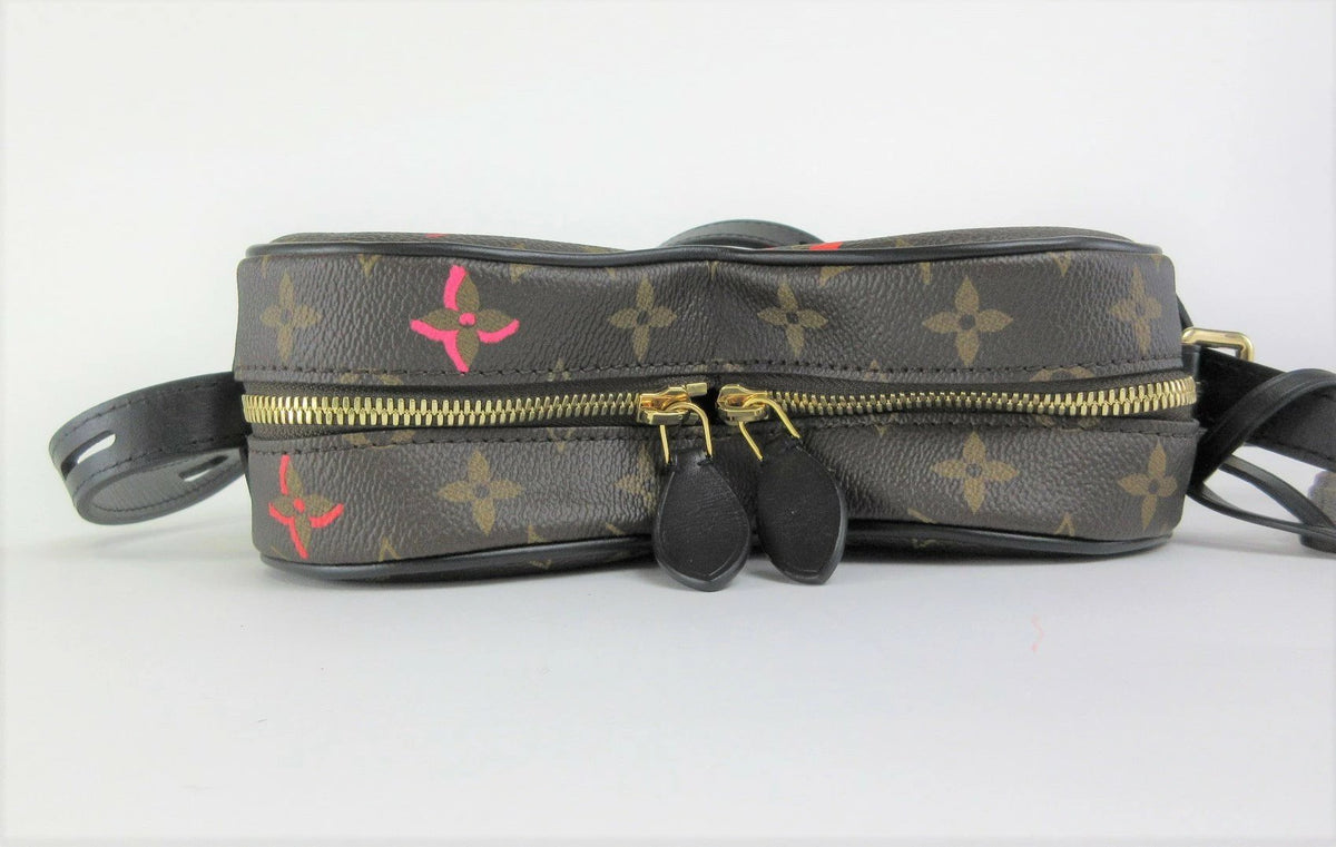 Louis Vuitton Monogram/Valentine Heart-Shaped Shoulder Bag M45890