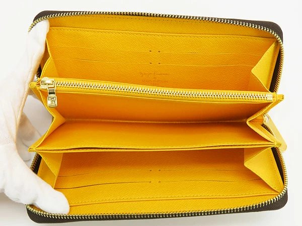 Louis Vuitton Yayoi Kusama Monogram Pumpkin Dot Women&#39;s Wallet M60449