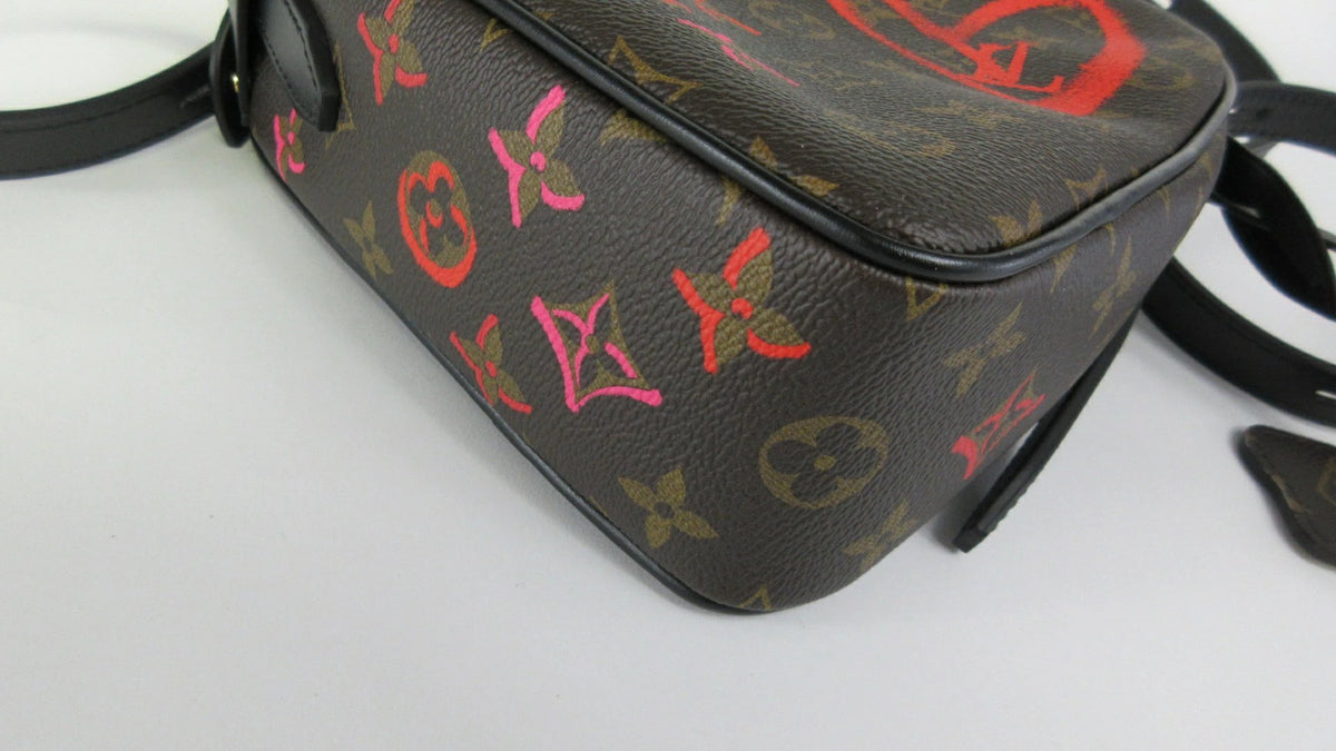 Louis Vuitton Monogram/Valentine Heart-Shaped Shoulder Bag M45890