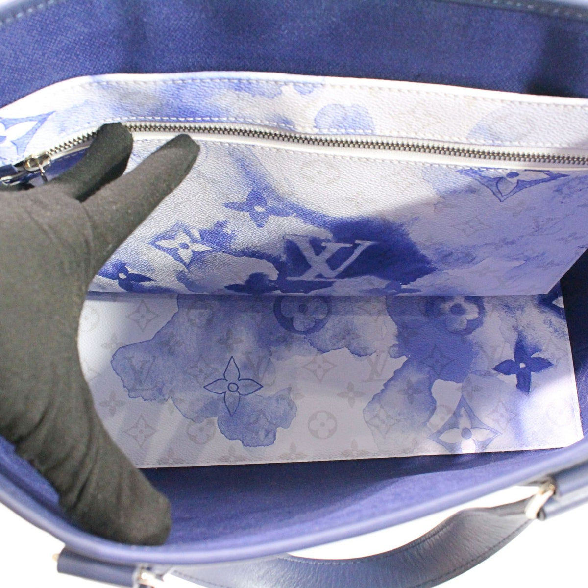 Louis Vuitton Weekend Monogram Watercolor Women&#39;s Bag Collection M45755