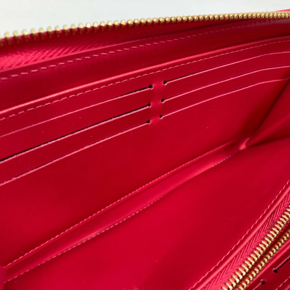 Louis Vuitton Monogram Vernis 2022 Valentine Women&#39;s Wallet M81154