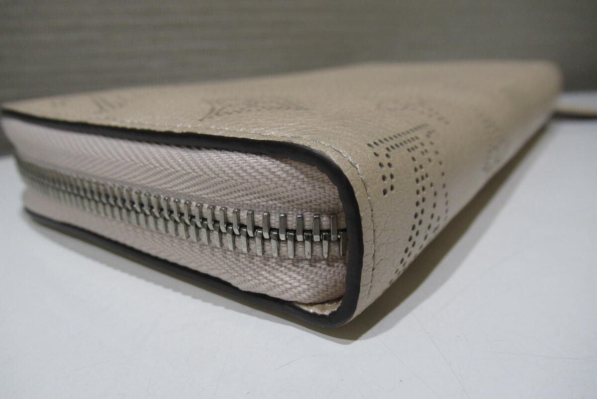 Louis Vuitton Monogram Coquille Beige Women&#39;s Wallet Limited M80935