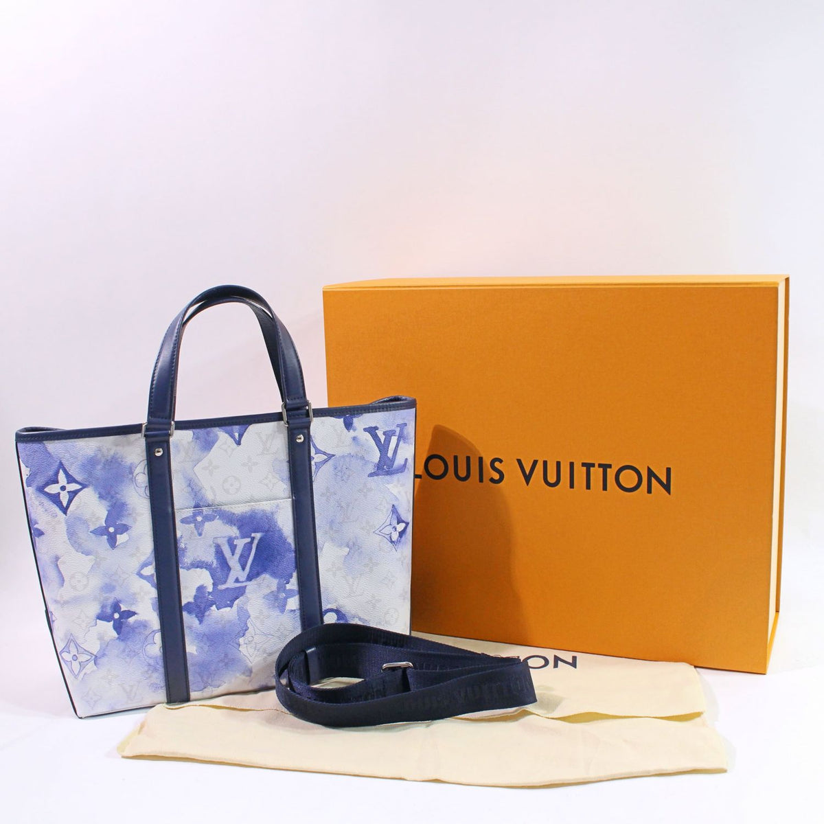 Louis Vuitton Weekend Monogram Watercolor Women&#39;s Bag Collection M45755