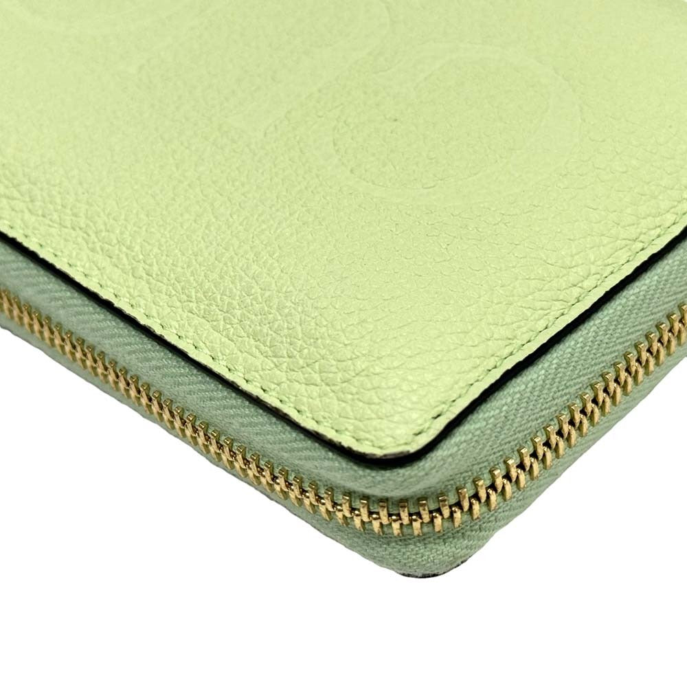 GUCCI Embossed Logo Women&#39;s Wallet Zip Around Light Green