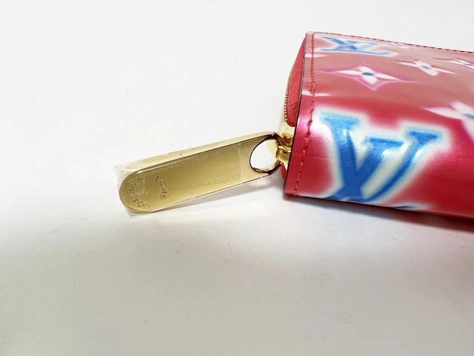 Louis Vuitton Vernis Valentine 2022 Women&#39;s Wallet Fuchsia Pink M81154