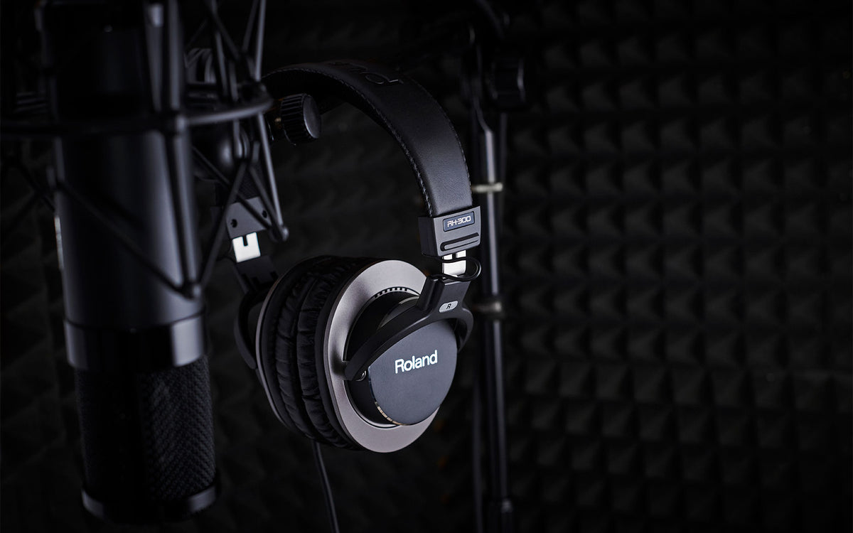 Roland RH-300 Monitoring Headphones, Premium Closed-Back Studio Headphones for Pro Level Monitoring