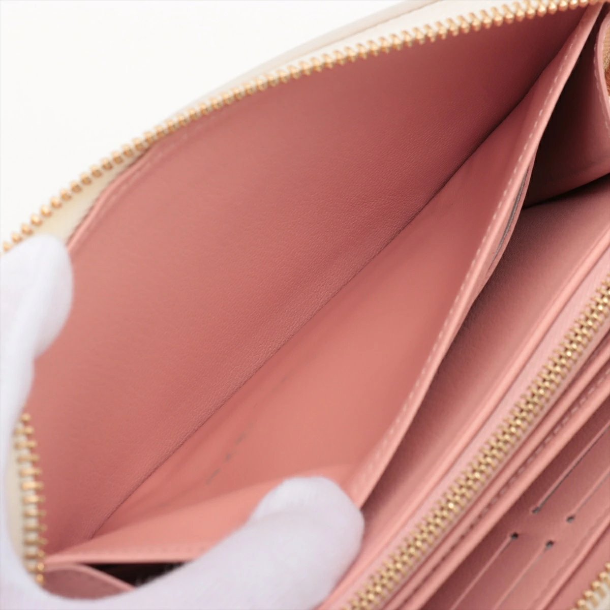 Louis Vuitton Monogram Embossed Zippy Pink/Beige Women&#39;s Wallet M82290