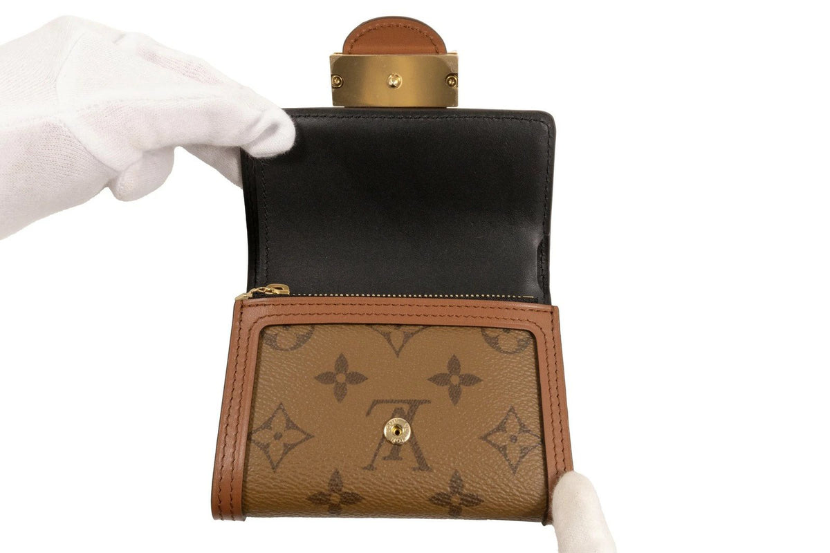 LOUIS VUITTON Portefeuil Dauphine Compact Monogram Reverse Wallet M68725